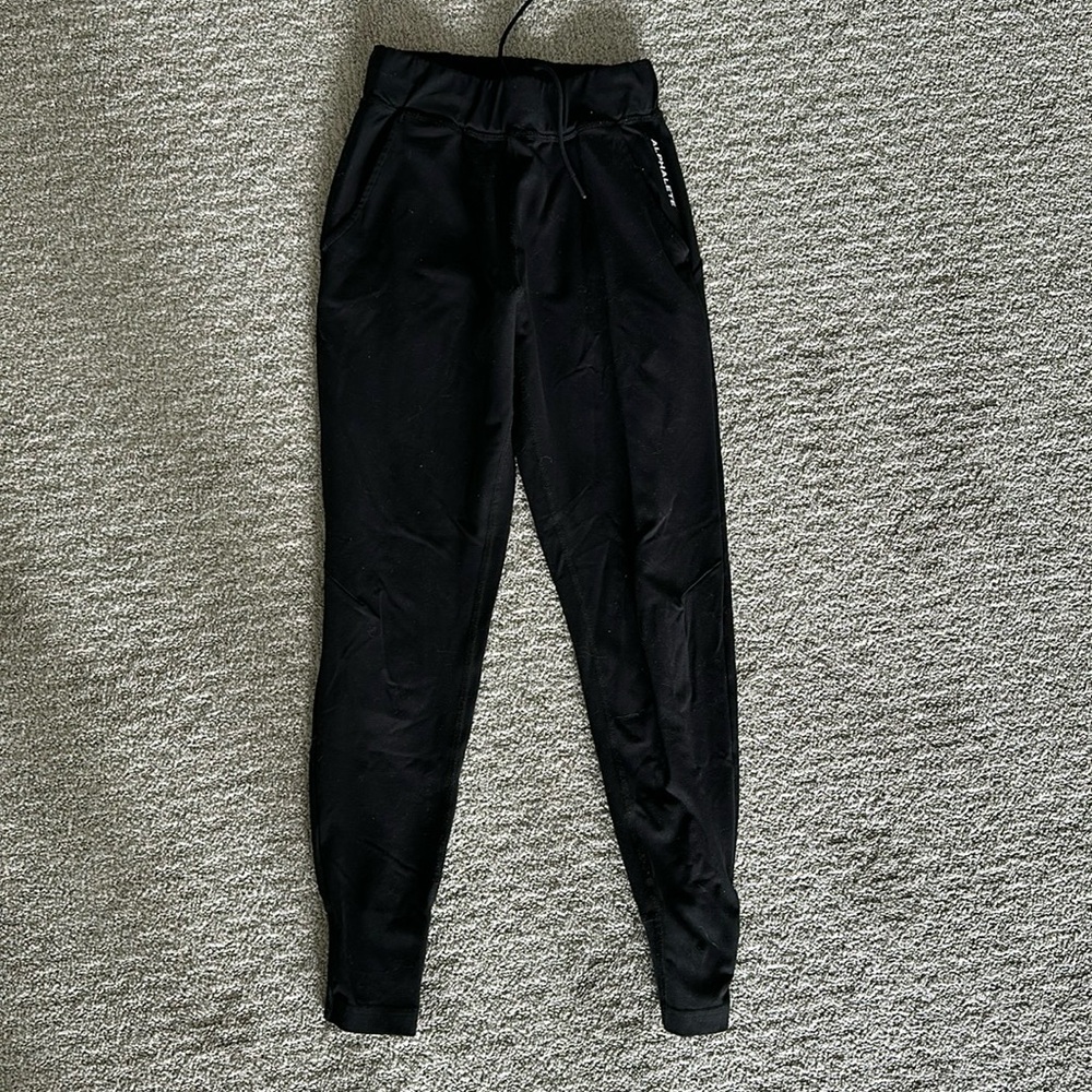 Alphalete joggers women